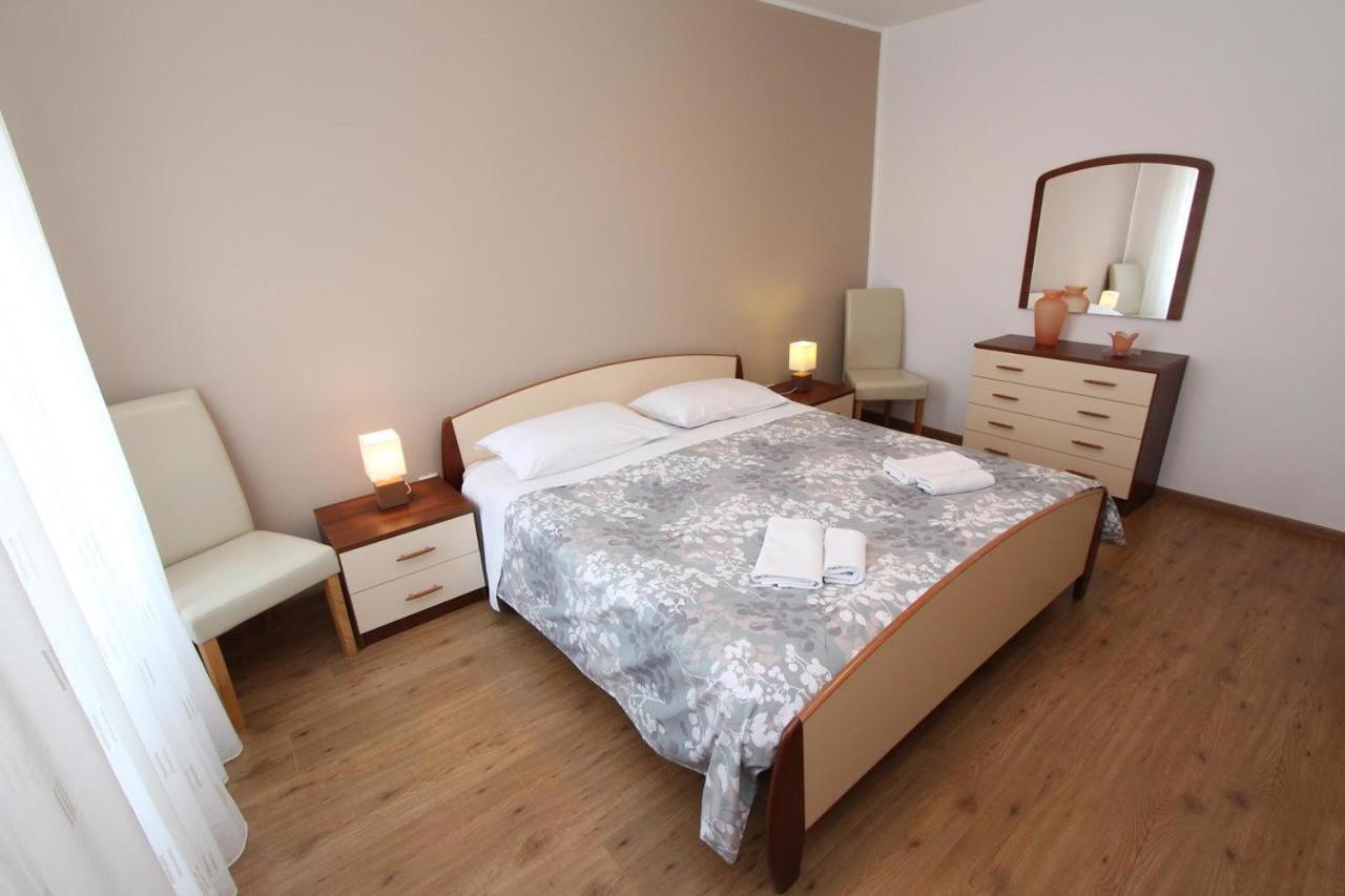 Ondina Apartment Rovinj Exterior photo