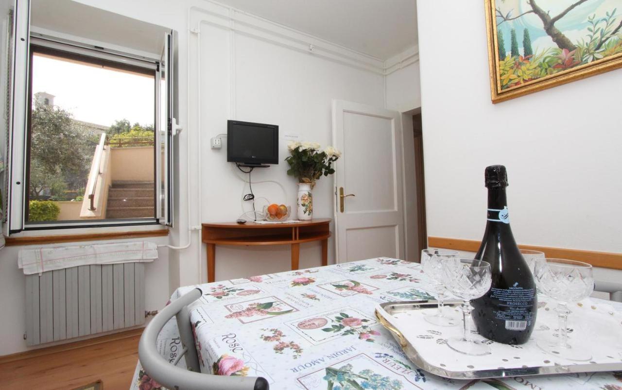 Ondina Apartment Rovinj Exterior photo